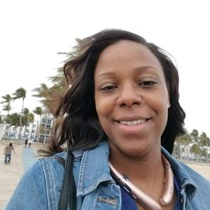 Meet your Posher, Whitney